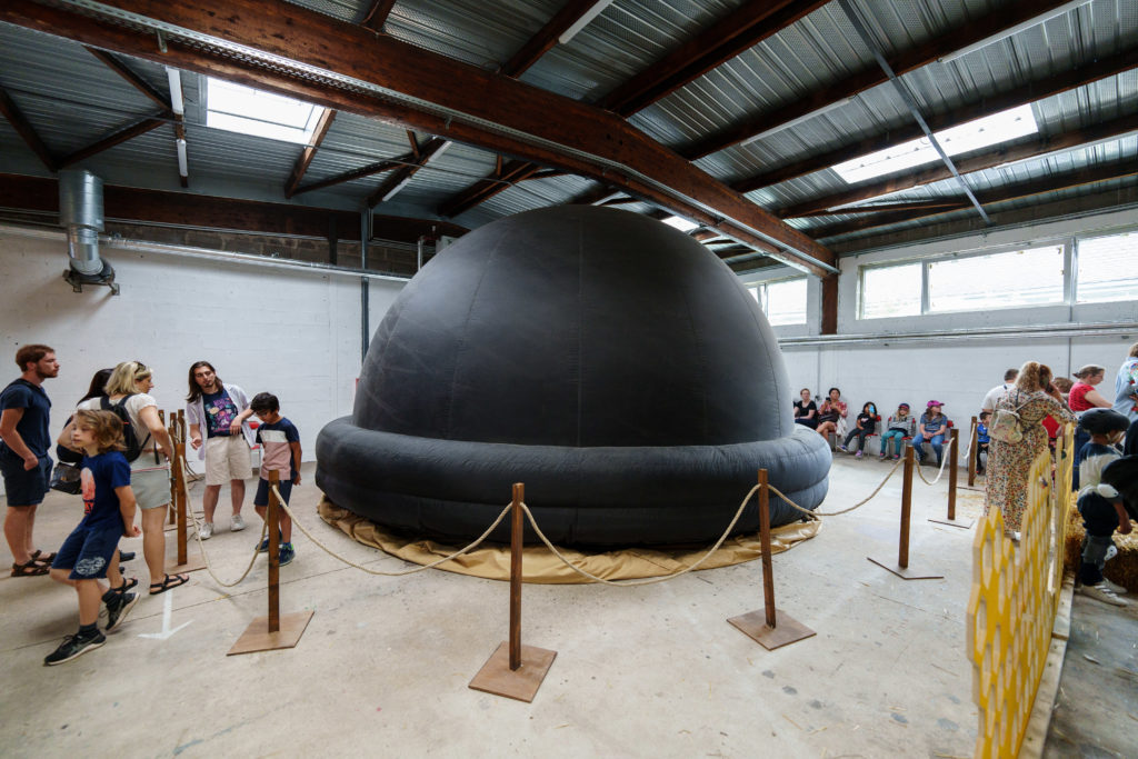 Dome mobile durant Makerland Festival